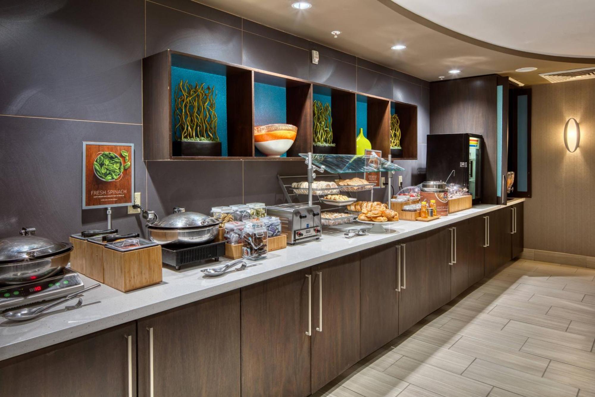 Springhill By Marriott Salt Downtown Hotel