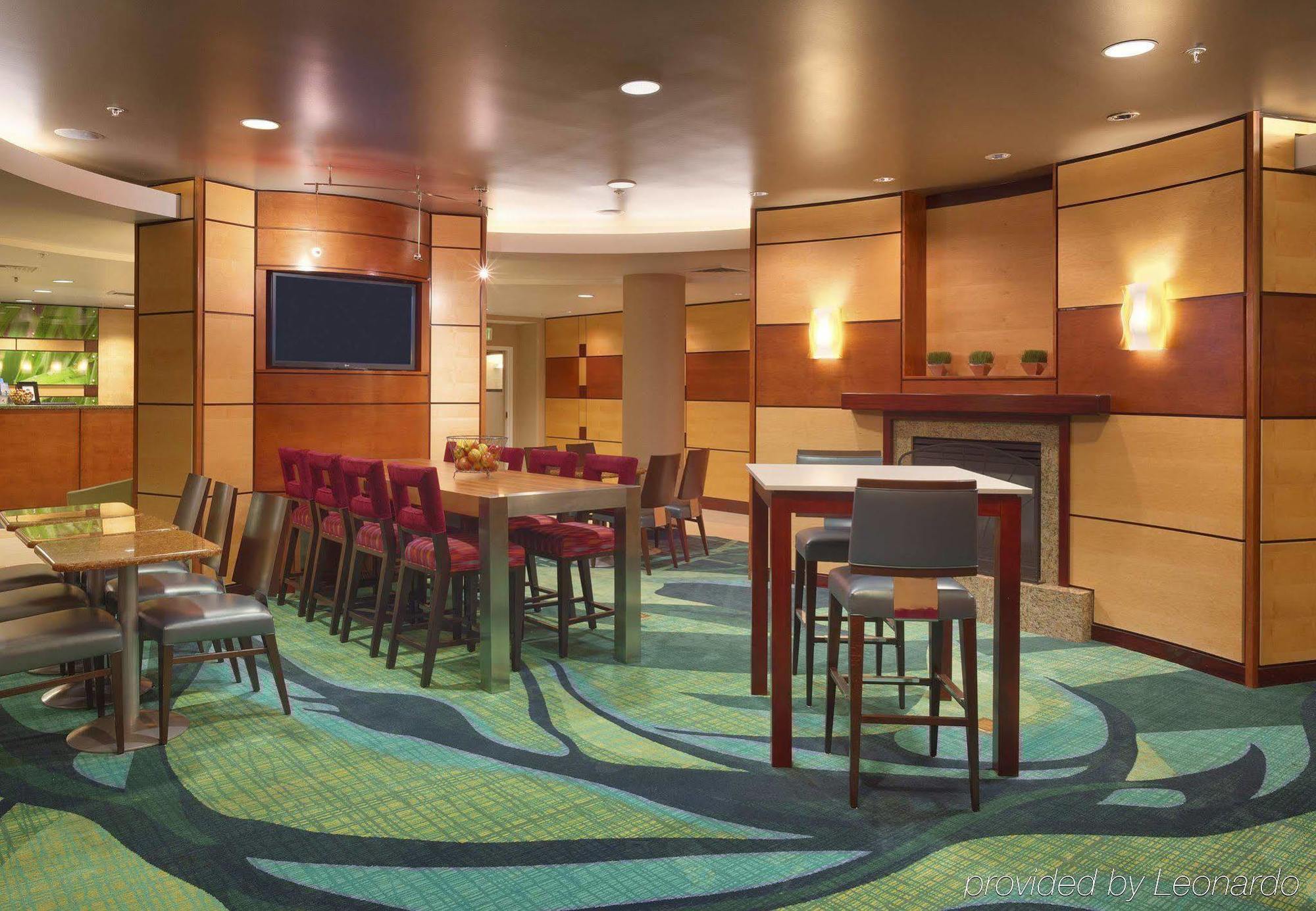 Springhill By Marriott Salt Downtown Hotel 3*