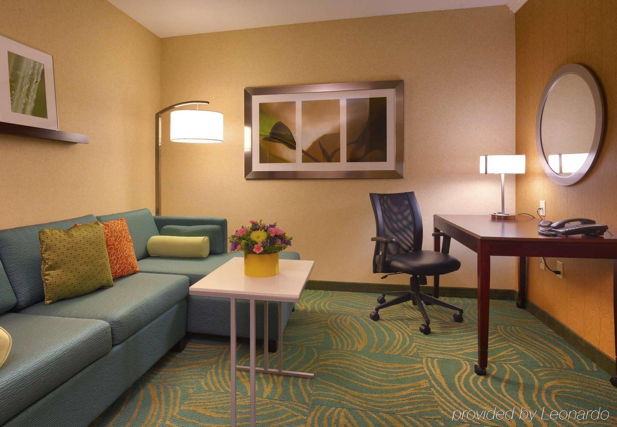 Springhill By Marriott Salt Downtown Hotel