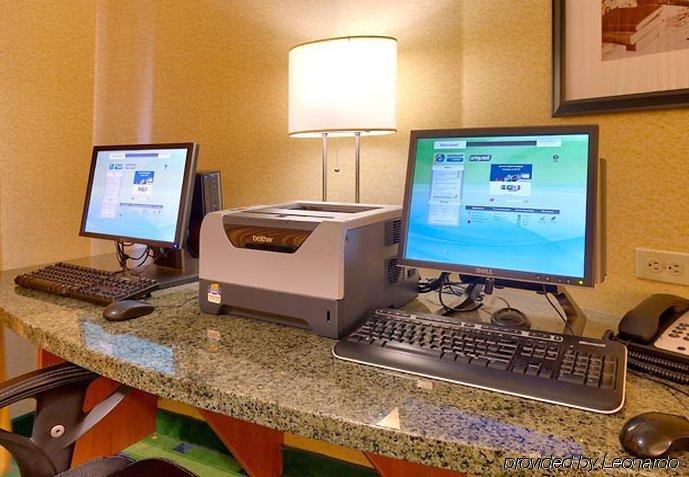 Springhill By Marriott Salt Downtown 3*